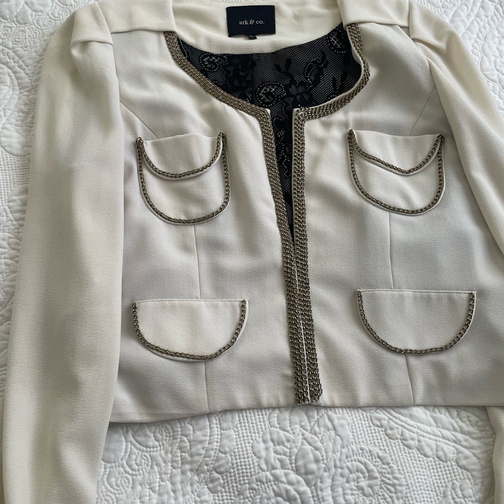 Cropped chain link blazer -white  - size large